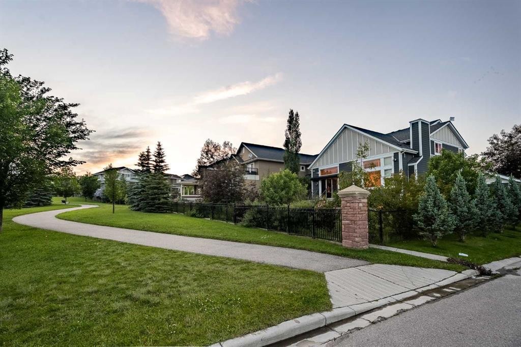 201 Stonemere Bay, Chestermere, AB