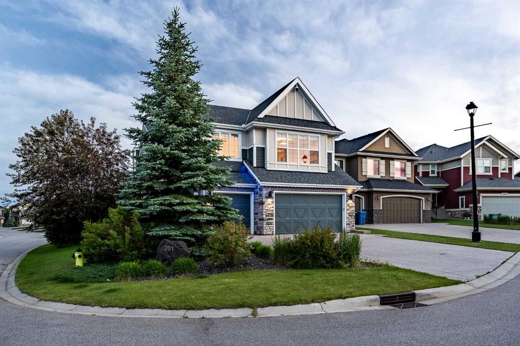 201 Stonemere Bay, Chestermere, AB