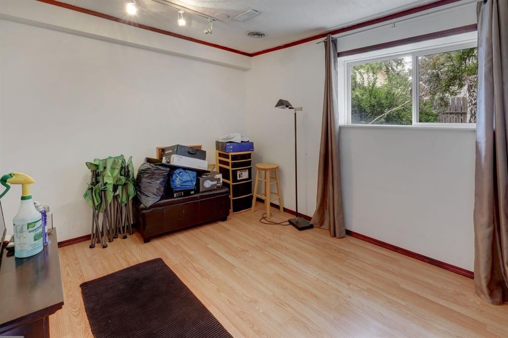 128 Pineland Place Ne, Calgary, AB - Indoor Photo Showing Other Room