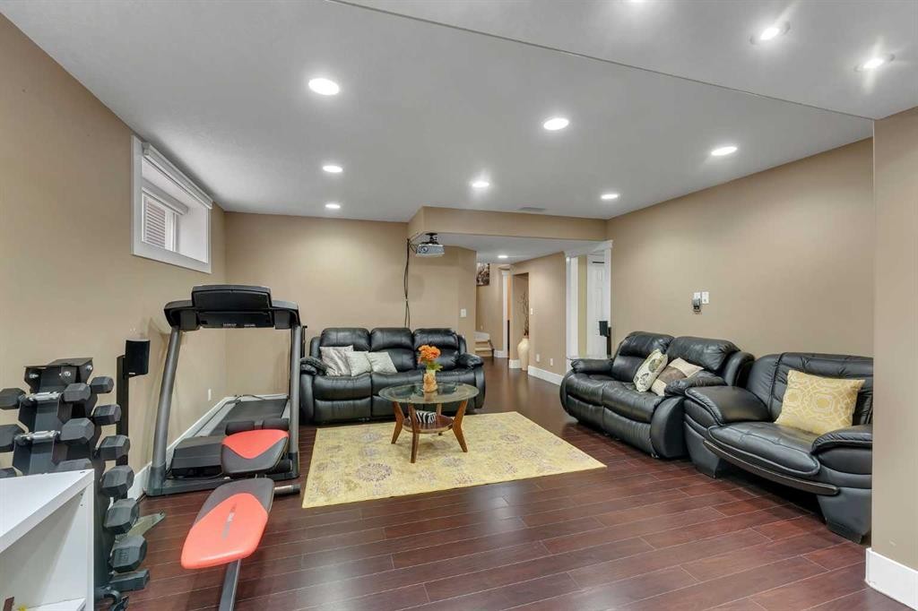 109 Evanscove Heights Nw, Calgary, AB - Indoor