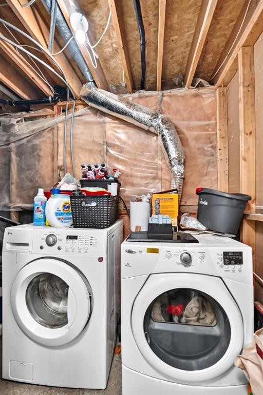 46 Dovercliffe Way Se, Calgary, AB - Indoor Photo Showing Laundry Room