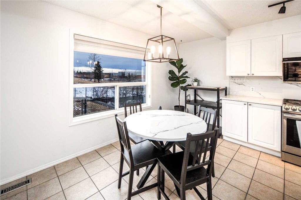 262 Panamount Close Nw, Calgary, AB