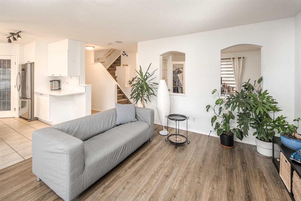 262 Panamount Close Nw, Calgary, AB