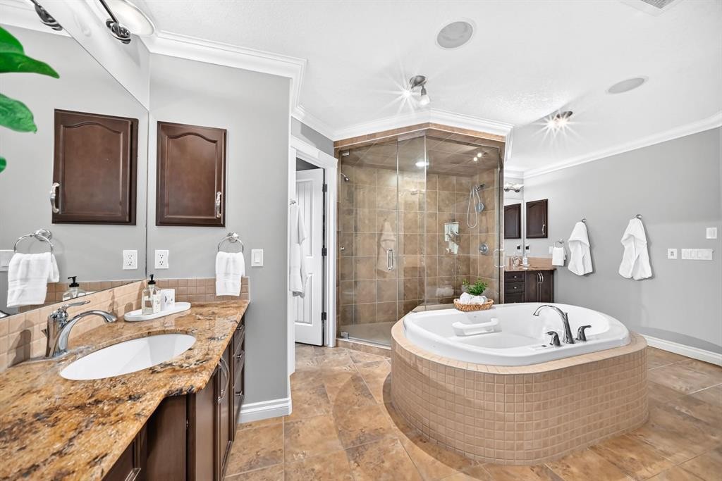 188 Magenta Crescent, Chestermere, AB - Indoor Photo Showing Bathroom