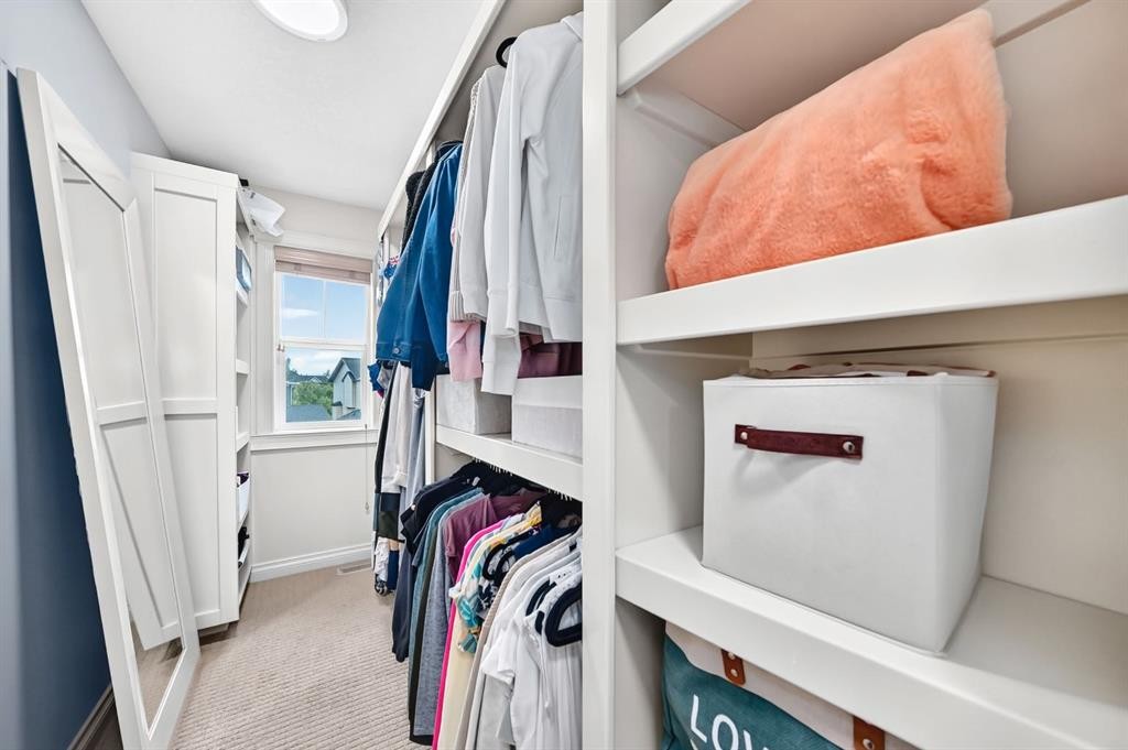 188 Magenta Crescent, Chestermere, AB - Indoor With Storage