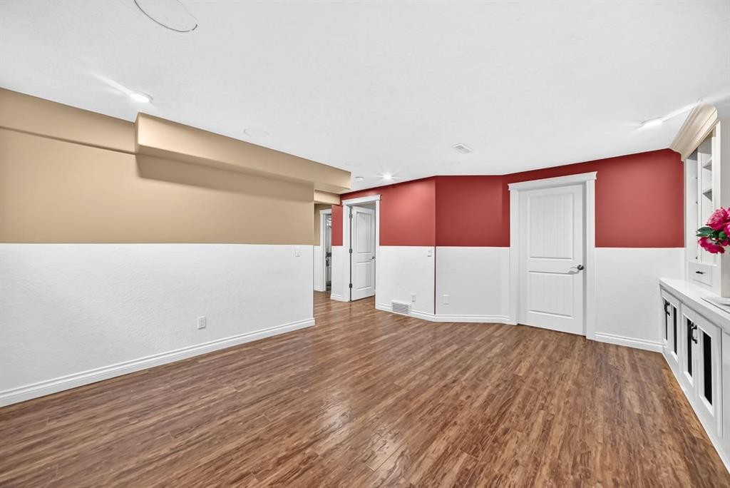188 Magenta Crescent, Chestermere, AB - Indoor Photo Showing Other Room