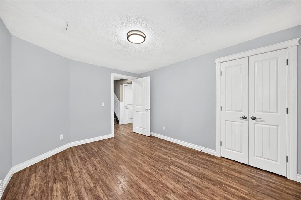 188 Magenta Crescent, Chestermere, AB - Indoor Photo Showing Other Room