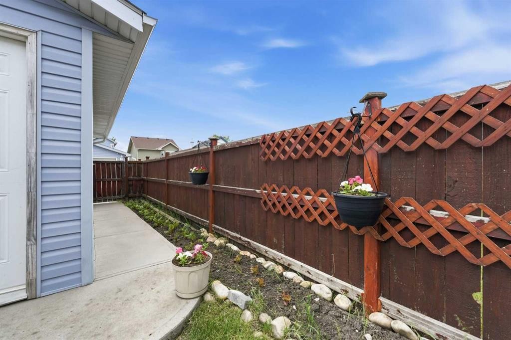 269 Tarington Close Ne, Calgary, AB