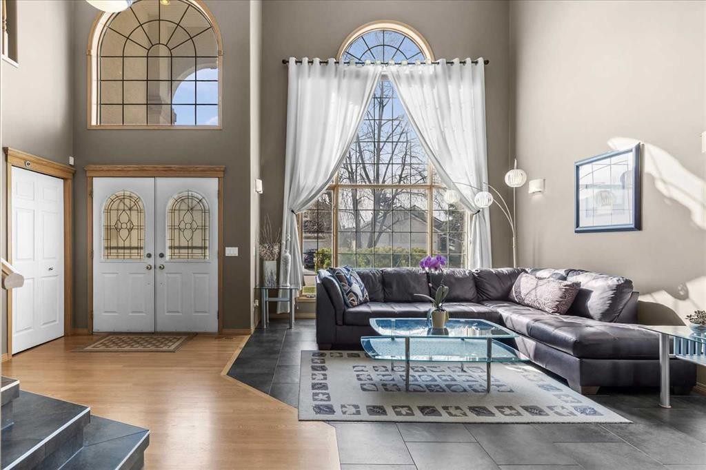123 Schiller Crescent Nw, Calgary, AB