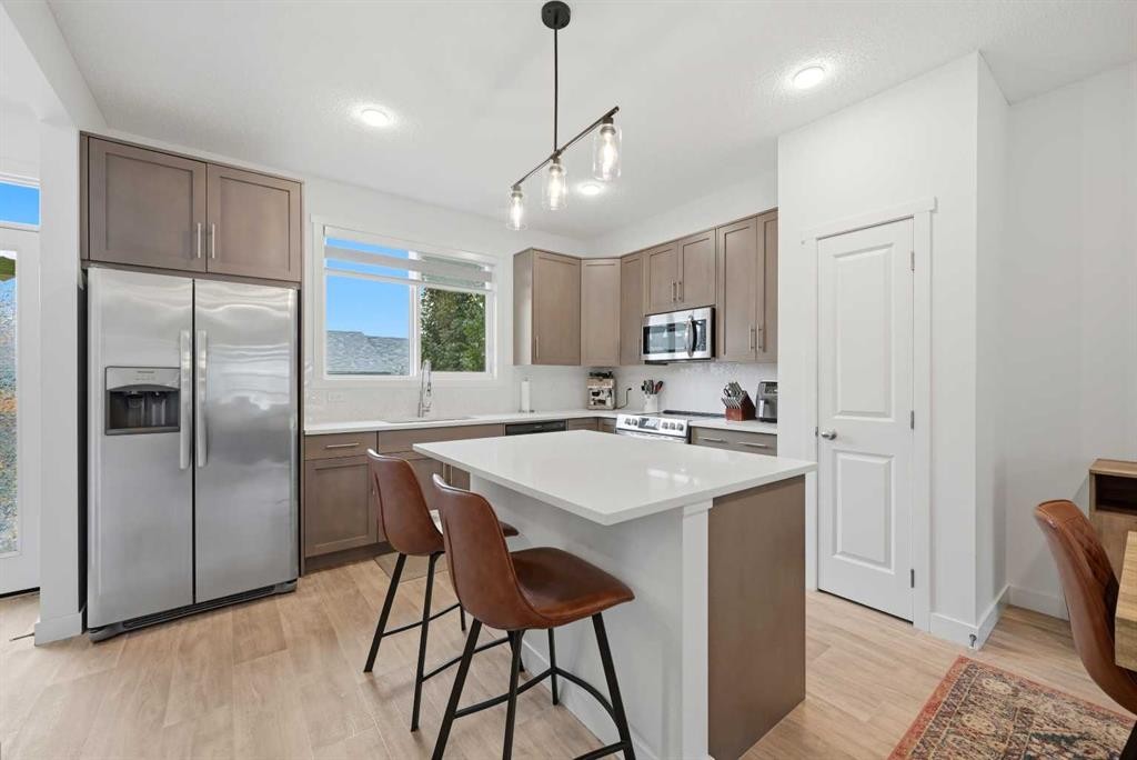 21 Carringvue Link Nw, Calgary, AB