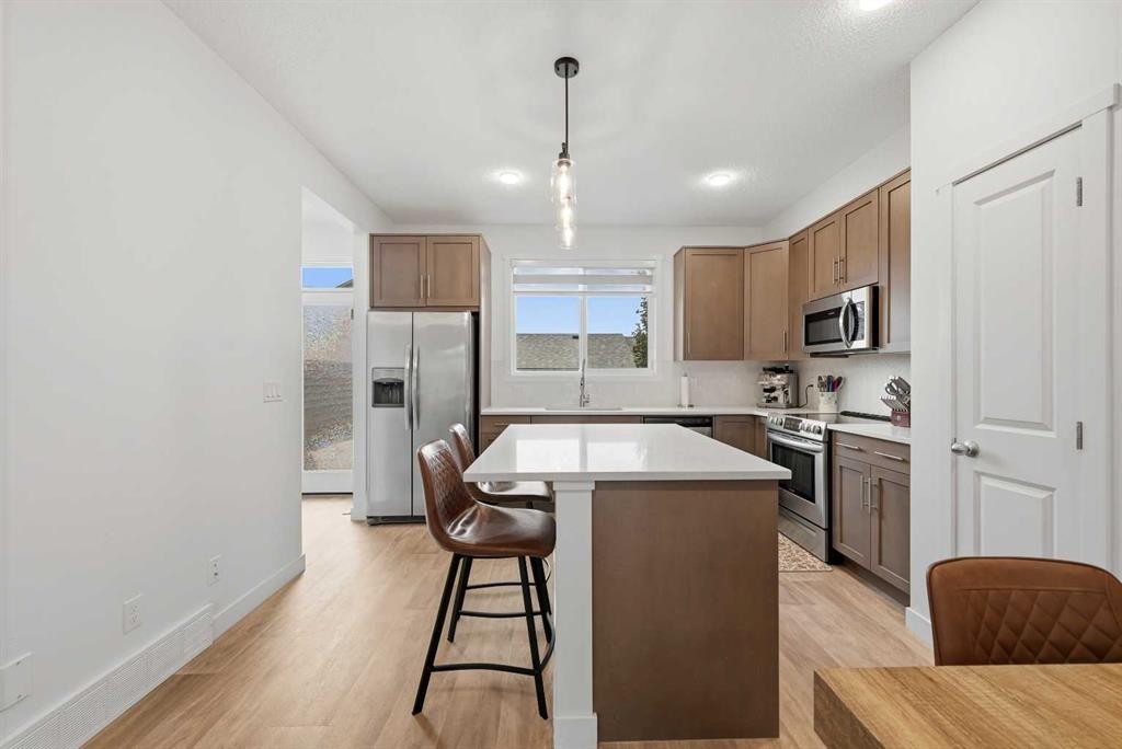 21 Carringvue Link Nw, Calgary, AB