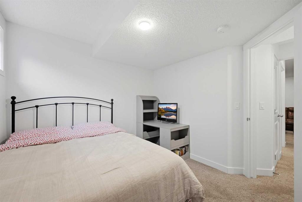 21 Carringvue Link Nw, Calgary, AB