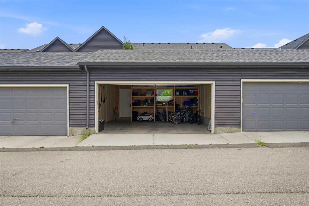 21 Carringvue Link Nw, Calgary, AB