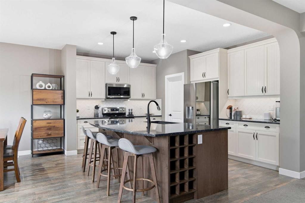 300 Aspenmere Way, Chestermere, AB - Indoor Photo Showing Kitchen With Upgraded Kitchen