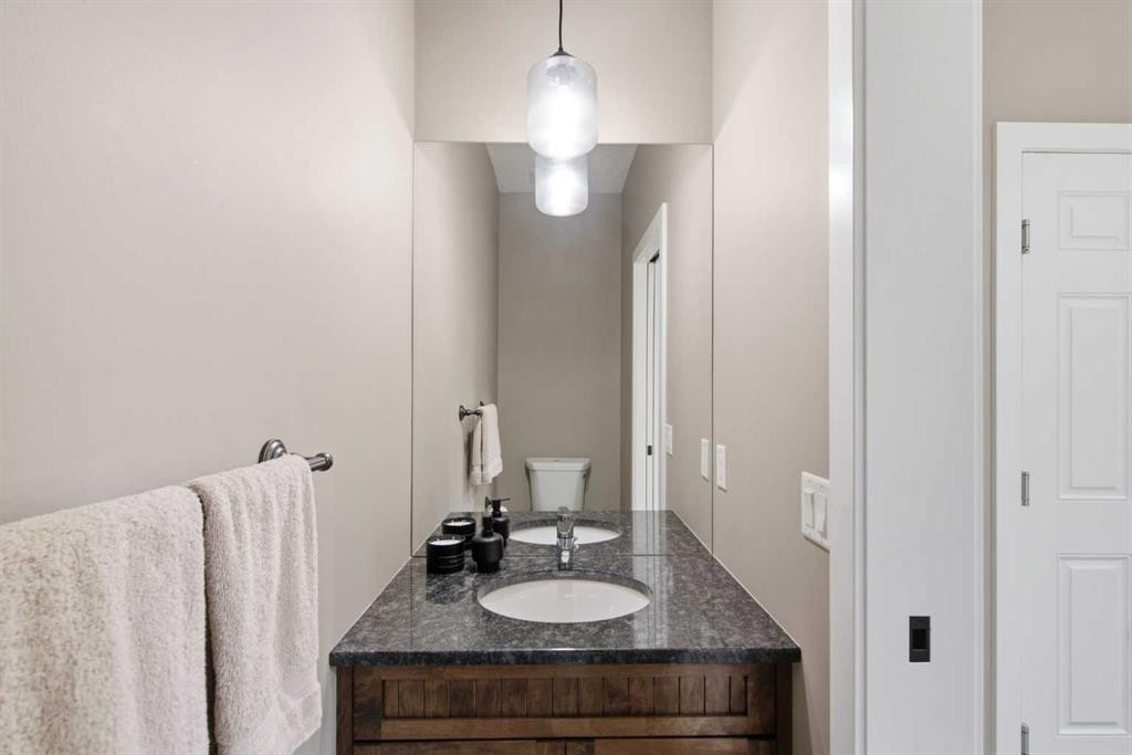300 Aspenmere Way, Chestermere, AB - Indoor Photo Showing Bathroom