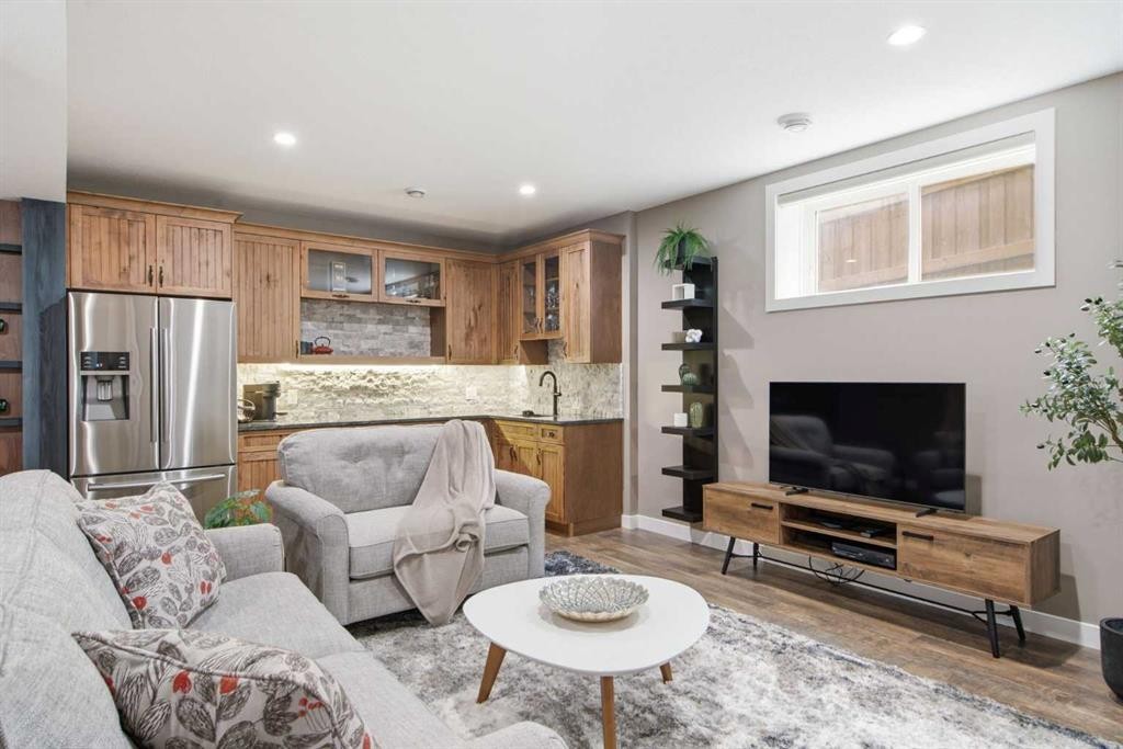 300 Aspenmere Way, Chestermere, AB - Indoor Photo Showing Living Room
