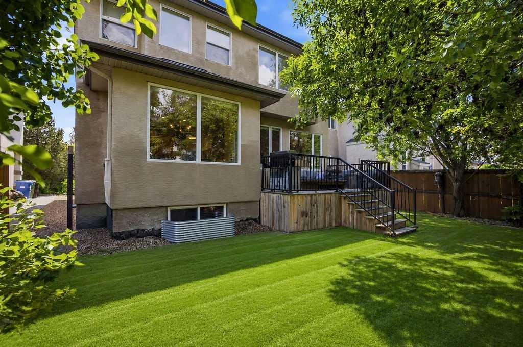 214 Cranleigh View Se, Calgary, AB