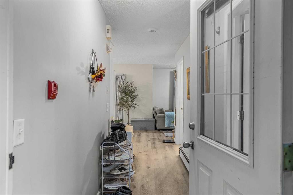 8-504 Banff Avenue, Banff, AB