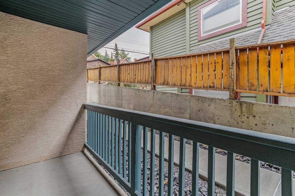 8-504 Banff Avenue, Banff, AB