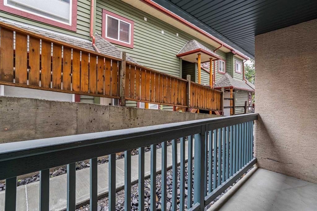 8-504 Banff Avenue, Banff, AB