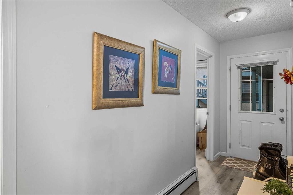 8-504 Banff Avenue, Banff, AB