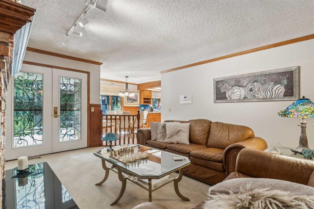 9948 Patton Road Sw, Calgary, AB