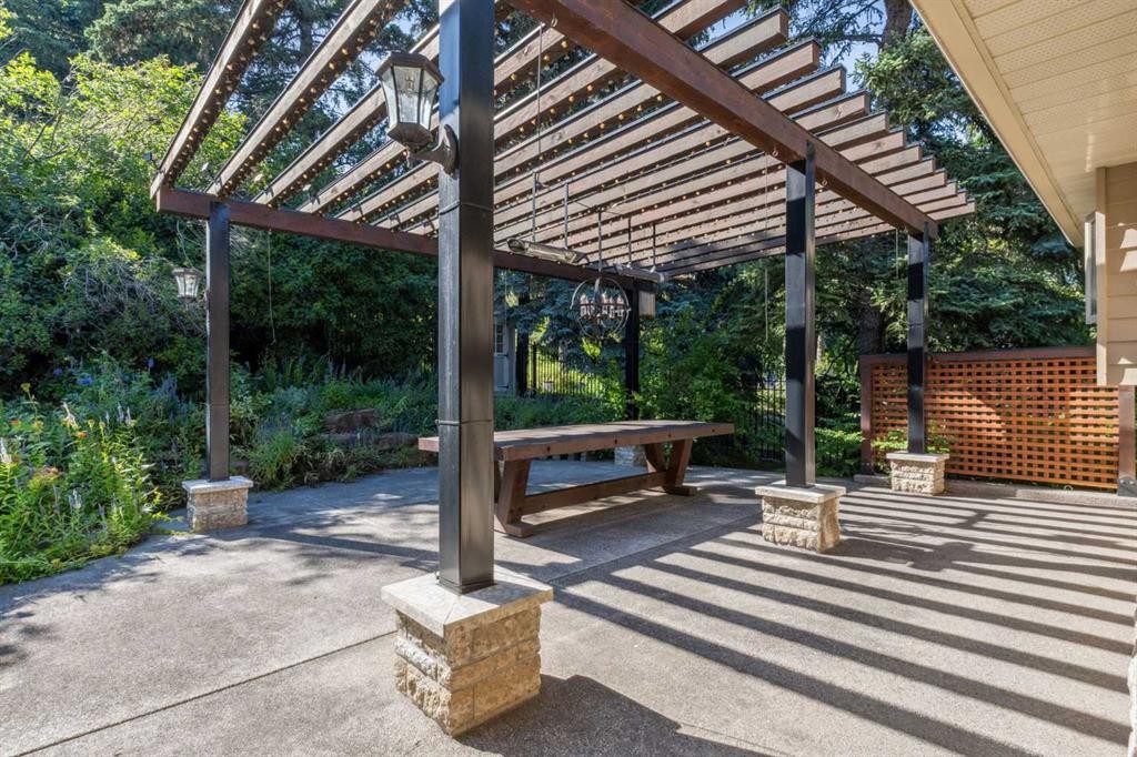 9948 Patton Road Sw, Calgary, AB