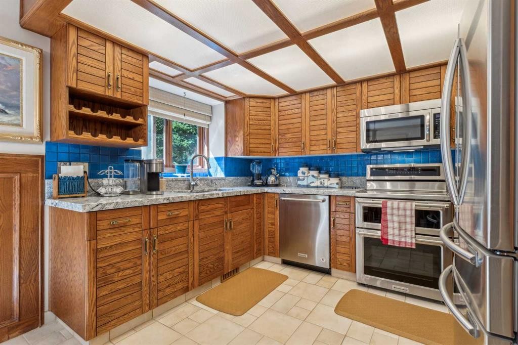 9948 Patton Road Sw, Calgary, AB