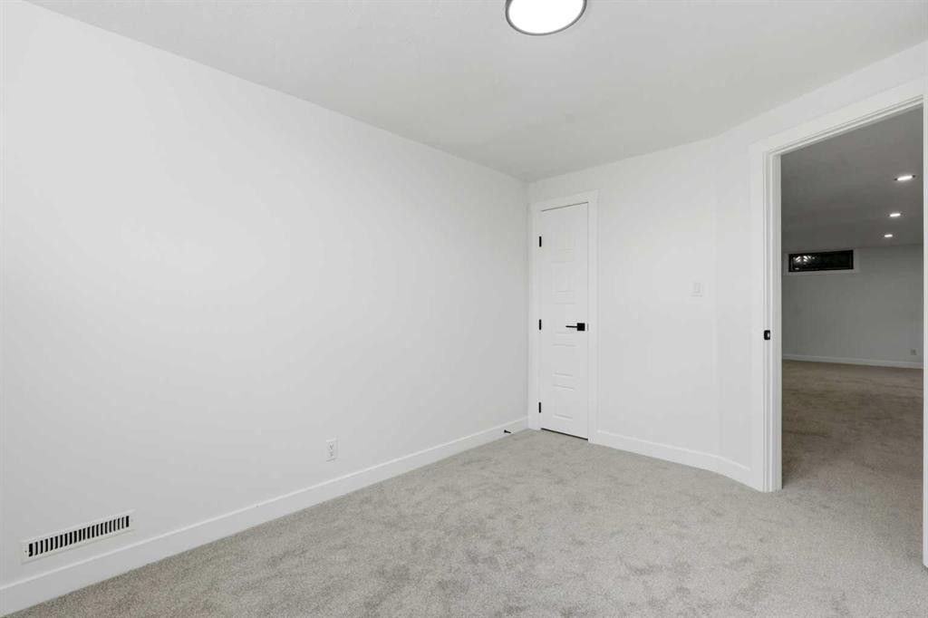 708 Sacramento Place Sw, Calgary, AB