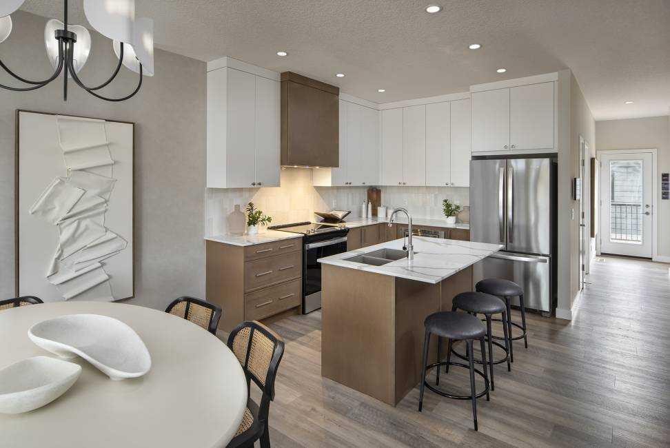 7079 Rangeview Avenue Se, Calgary, AB