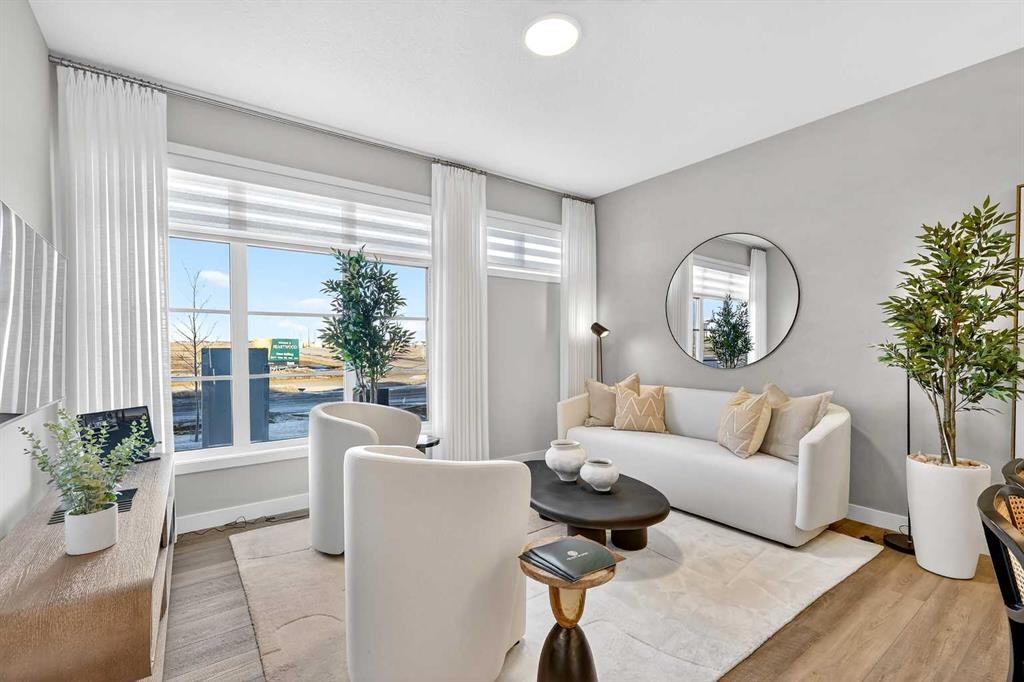 7079 Rangeview Avenue Se, Calgary, AB