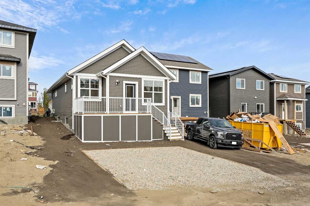 116 Mitchell Walk Nw, Calgary, AB