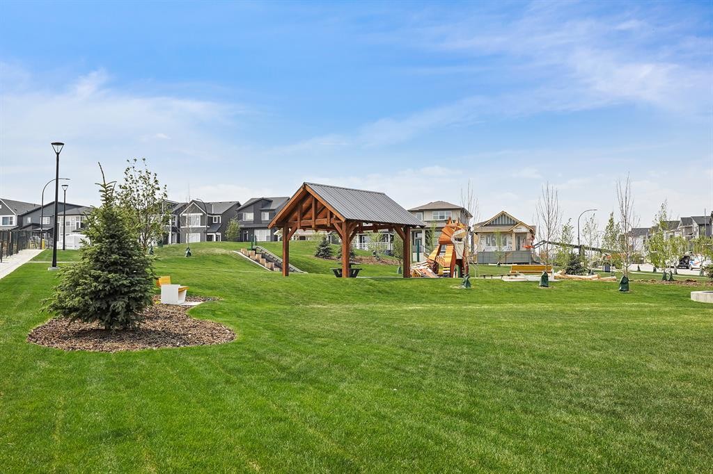 116 Mitchell Walk Nw, Calgary, AB