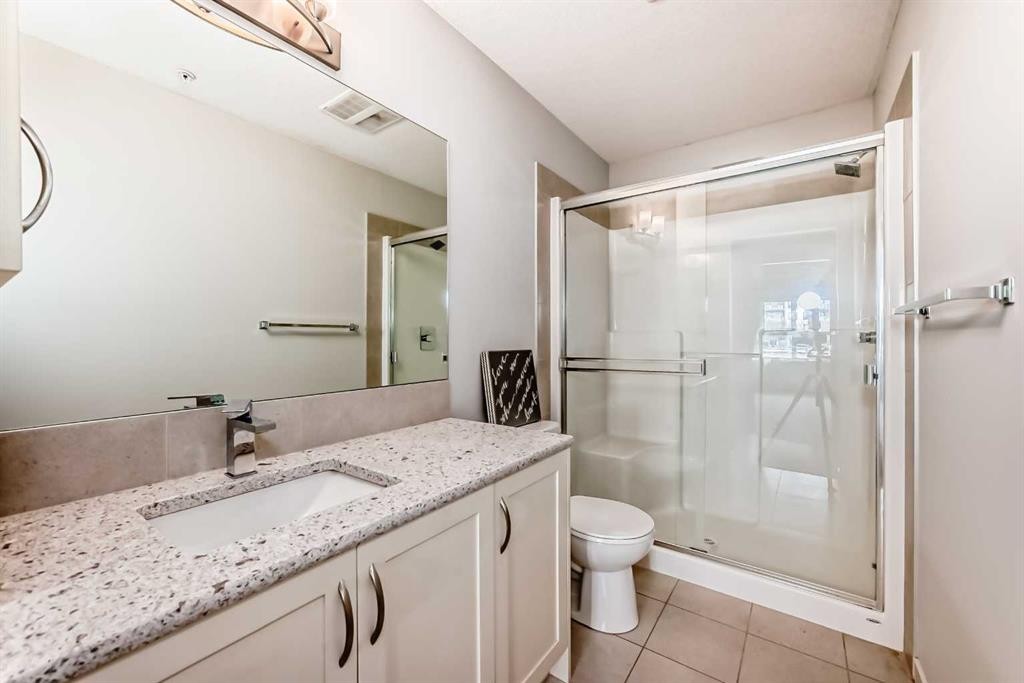 215-20 Seton Park Se, Calgary, AB - Indoor Photo Showing Bathroom