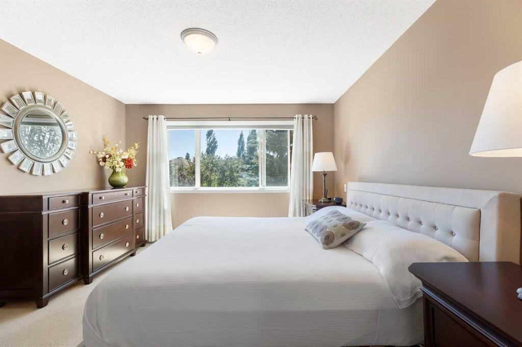 54 Cranfield Crescent Se, Calgary, AB