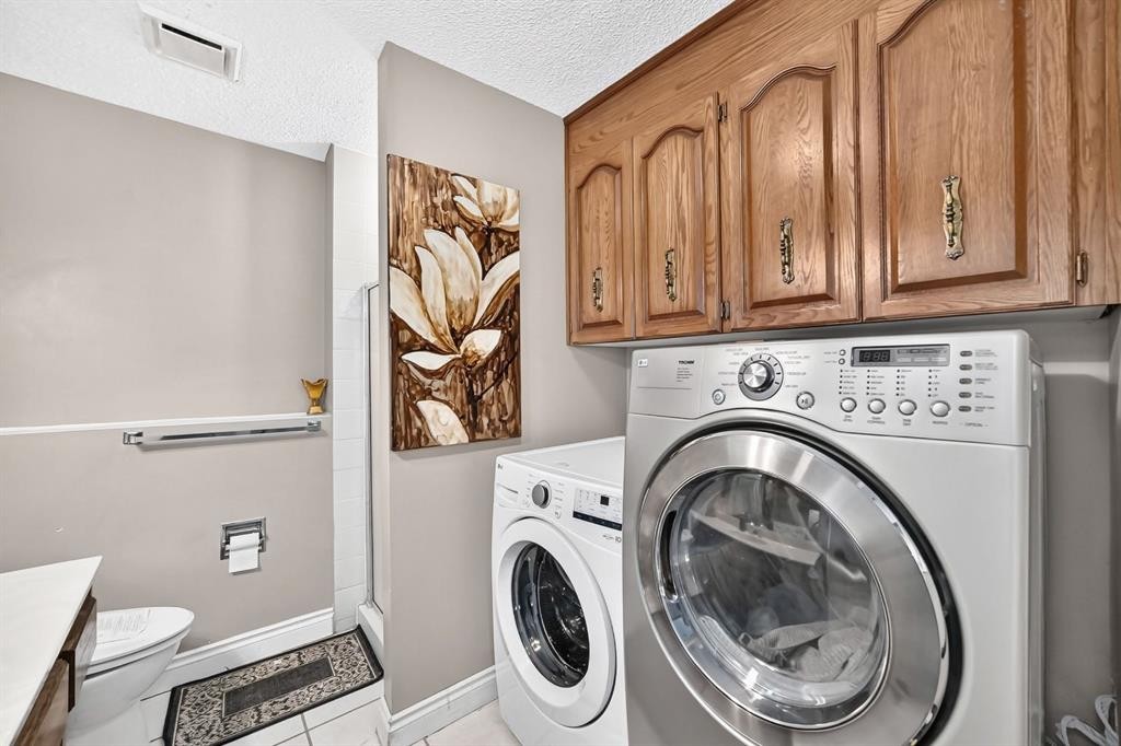 95 Templeson Way Ne, Calgary, AB - Indoor Photo Showing Laundry Room