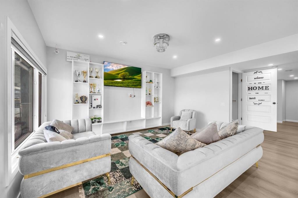 459 Savanna Way Ne, Calgary, AB