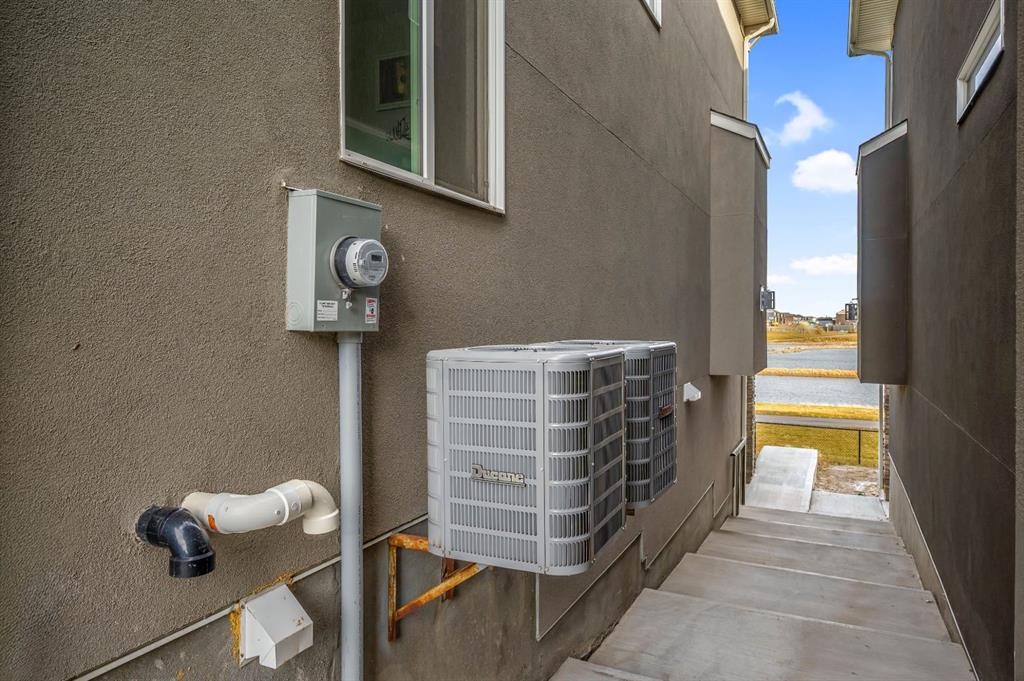 459 Savanna Way Ne, Calgary, AB