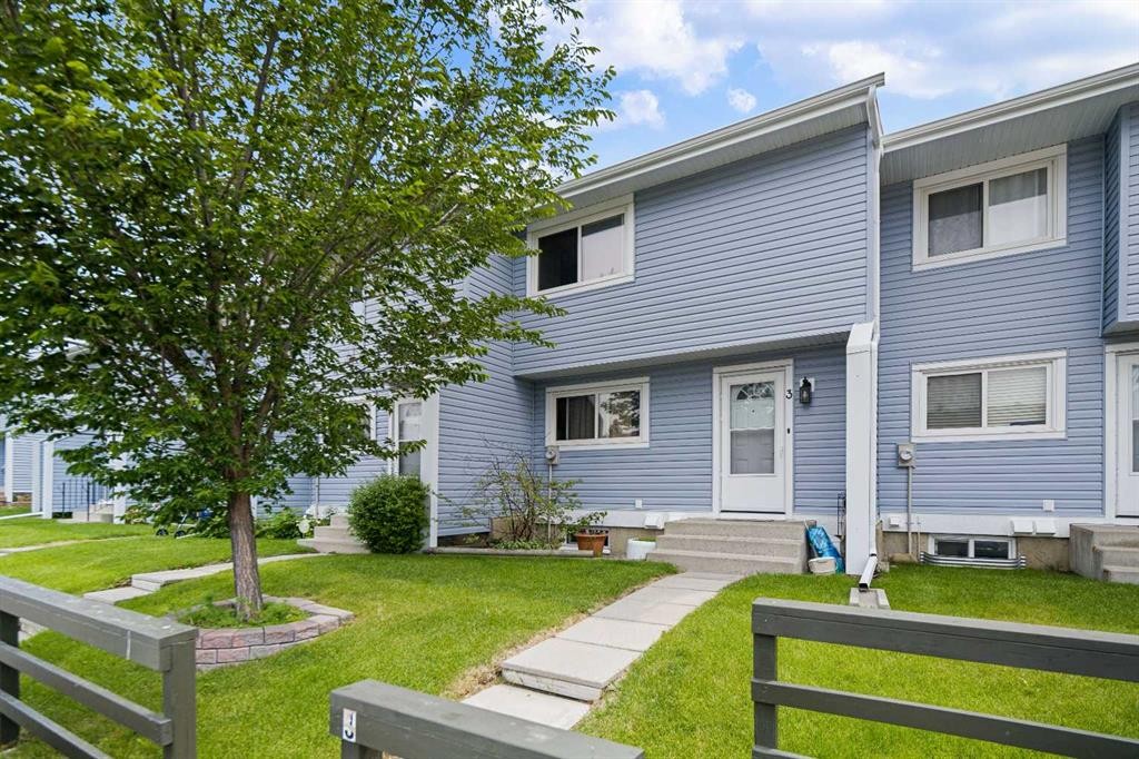 3-195 Manora Place Ne, Calgary, AB - Outdoor