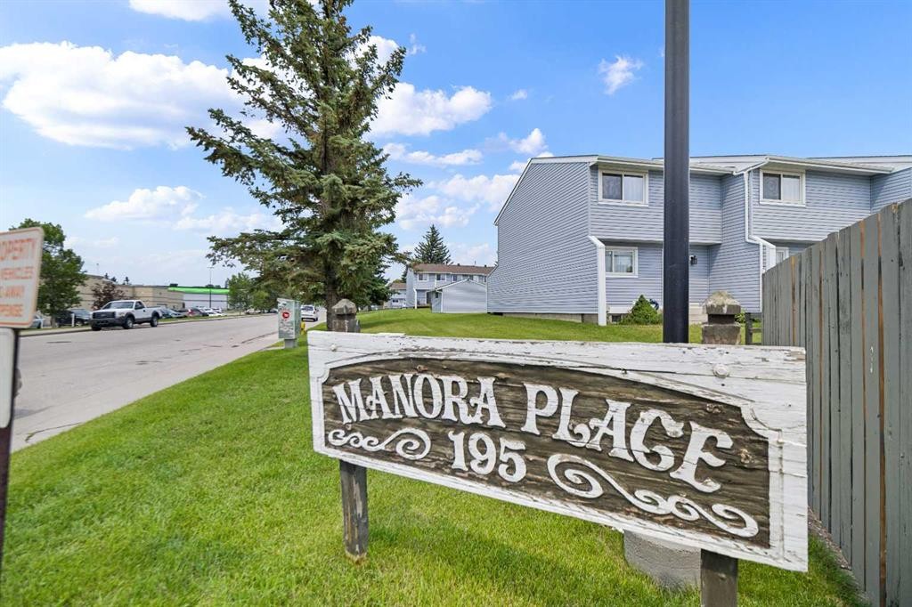3-195 Manora Place Ne, Calgary, AB - Outdoor