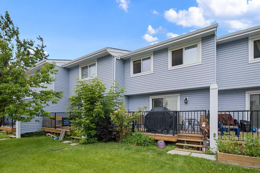 3-195 Manora Place Ne, Calgary, AB - Outdoor With Deck Patio Veranda