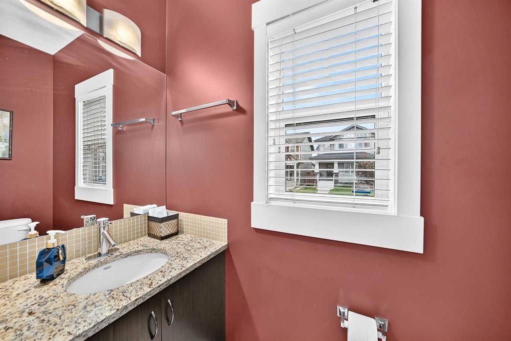 41 Skyview Ranch Manor Ne, Calgary, AB - Indoor Photo Showing Bathroom