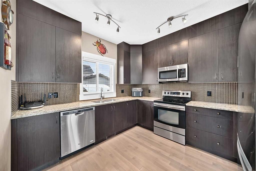 41 Skyview Ranch Manor Ne, Calgary, AB - Indoor Photo Showing Kitchen With Upgraded Kitchen