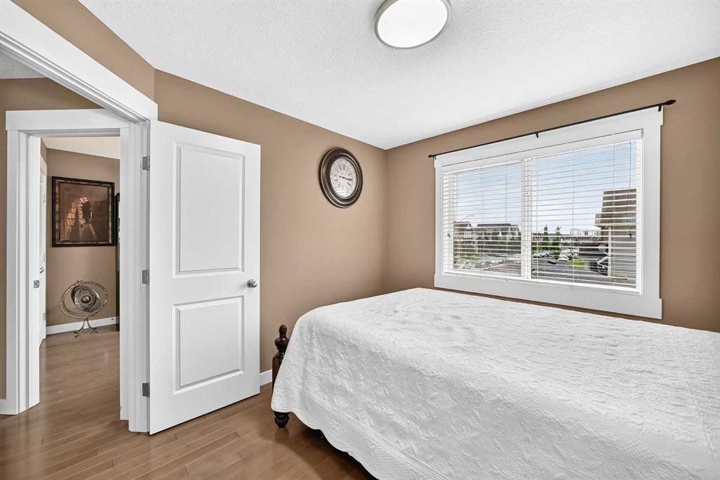 41 Skyview Ranch Manor Ne, Calgary, AB - Indoor Photo Showing Bedroom