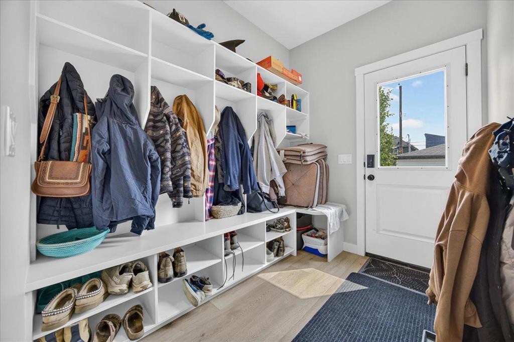 4620 81 Street Nw, Calgary, AB