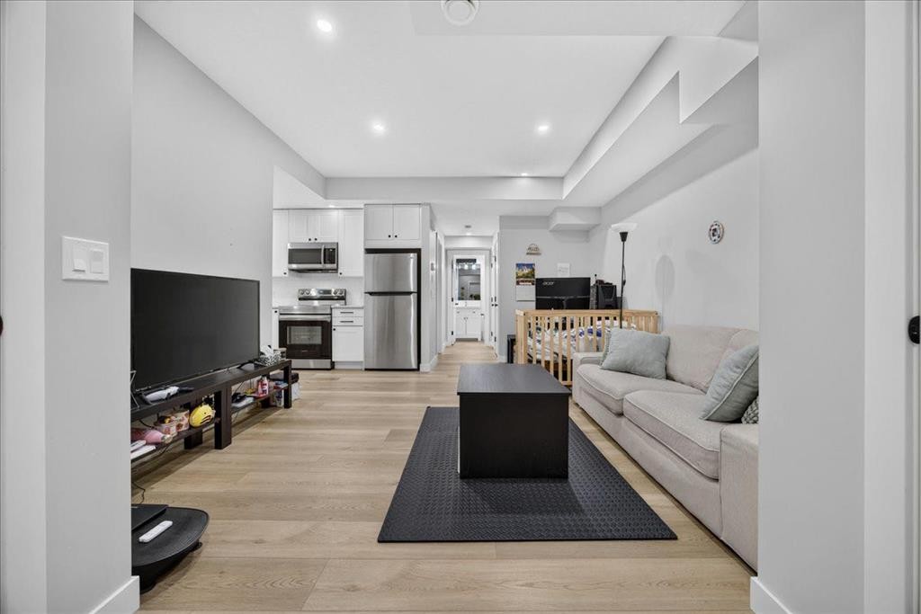 4620 81 Street Nw, Calgary, AB