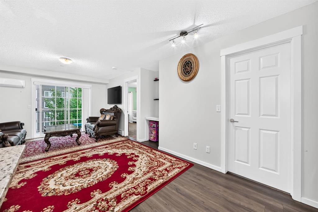 4310-755 Copperpond Boulevard Se, Calgary, AB - Indoor