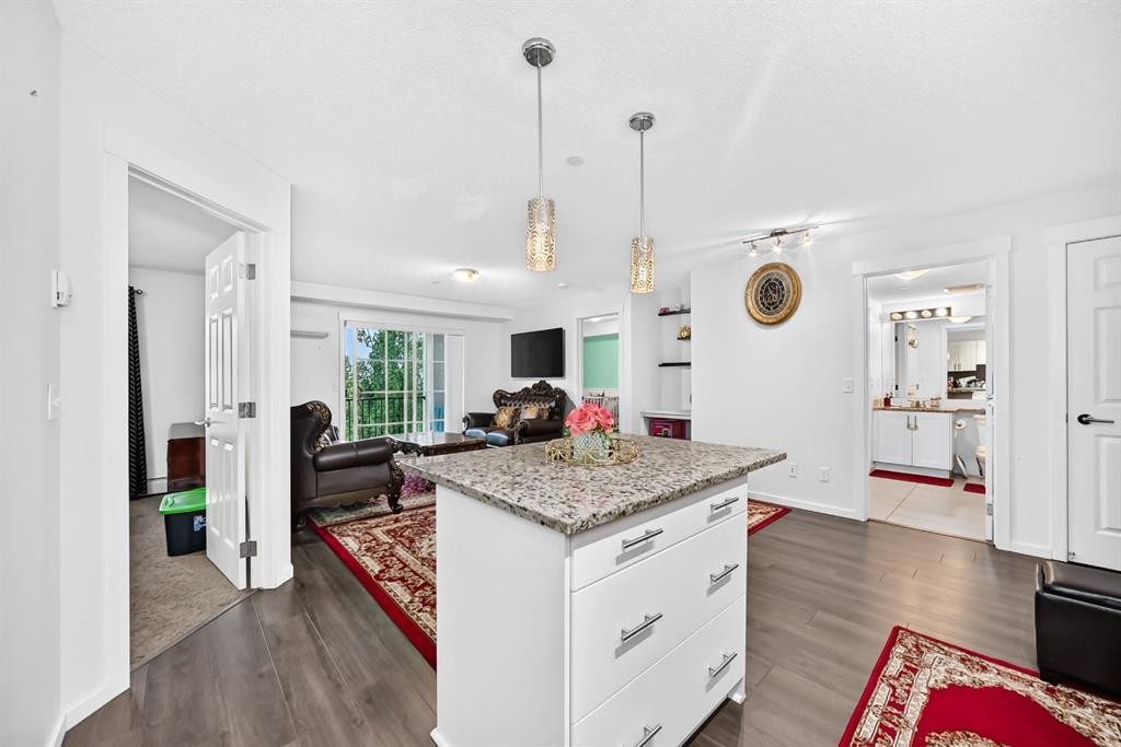 4310-755 Copperpond Boulevard Se, Calgary, AB - Indoor Photo Showing Kitchen