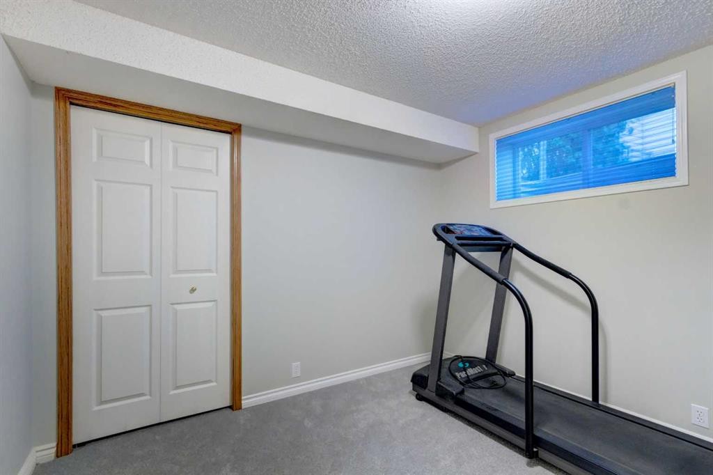 188 Mt Selkirk Close Se, Calgary, AB