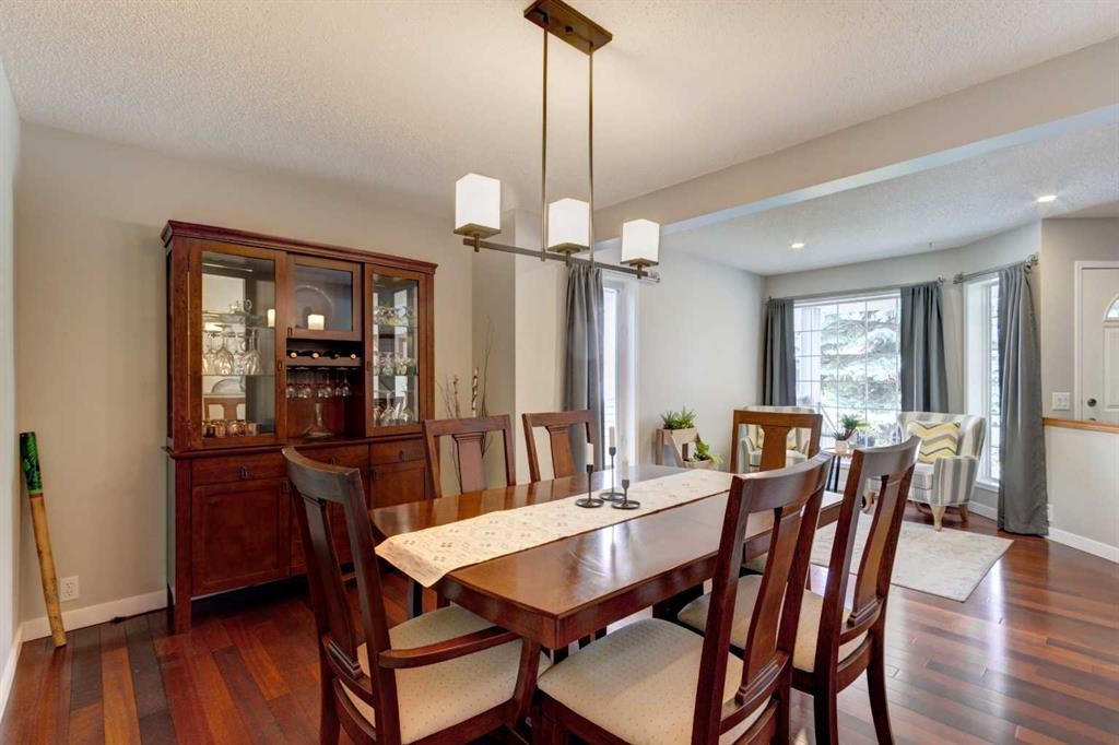 188 Mt Selkirk Close Se, Calgary, AB